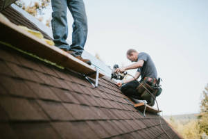 Local Roofers in Berwick, IL